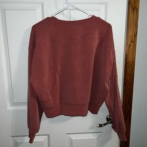 Lululemon softstreme cropped crew